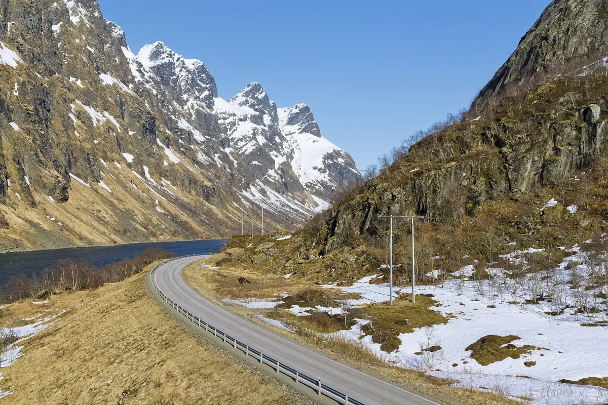 The E10 at Ingelsfjorden