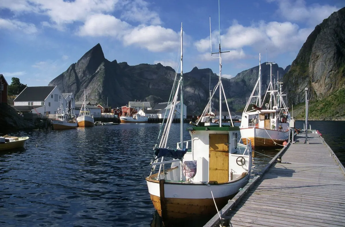 Fishing boats in Hamnøy harbour